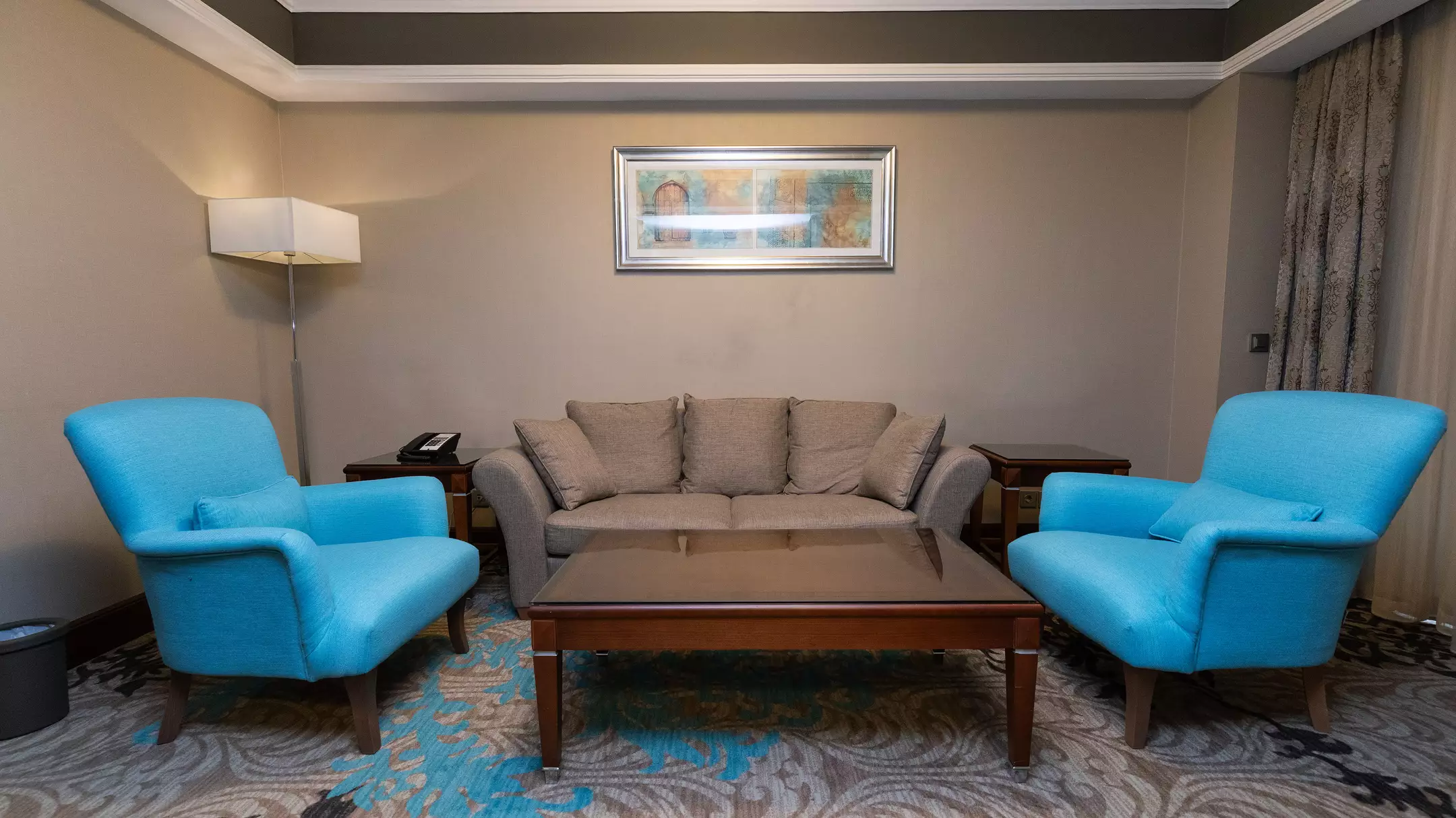 Alibaba https://cdn.alibaba.ir/ostorage/hotel-accommodation-images/674a946e10d0d5745be3d174_هتل آنا - سوئیت دوتخته دبل رویال (1).webp